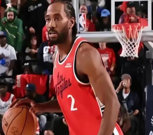 最多落后26分，湖人下滑第6俯冲附加赛区，小卡复出，祖巴茨18+19