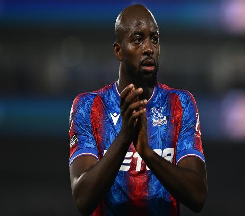 水晶宫希望尤文图斯在马特塔出场一次或联赛排名前八后买断他_意甲直播