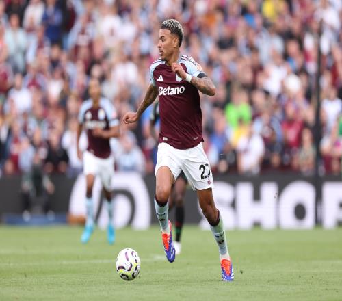 摩根罗杰斯：从小就欣赏C罗的自由踢球风格_英超直播