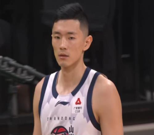 山东男篮击败辽宁评分出炉：陈林坚令人放心，刘毅拉完了