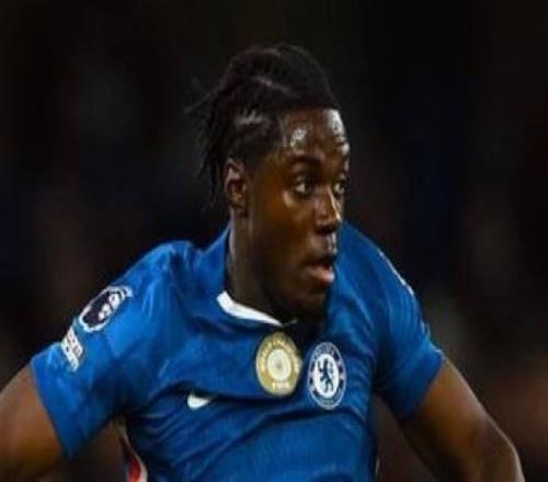 记者：埃苏戈和拉维亚的长期缺阵是切尔西想要道路的原因之一