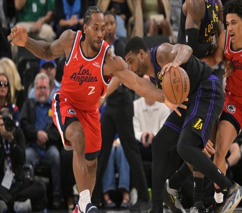 洛杉矶德比小卡复出，拒绝逆转+刷新纪录，赛后正式表态