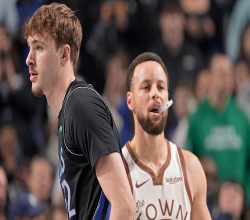 轰38+8三分独木难支！37岁库里提前下场双眼无神在场24一败涂地