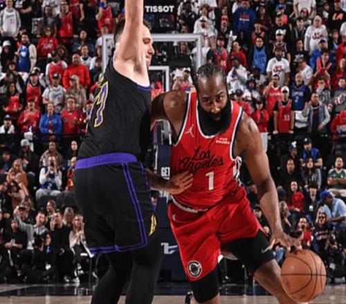 抢戏！湖人险26分逆转，詹姆斯历史第1，哈登21中6，伦纳德创纪录