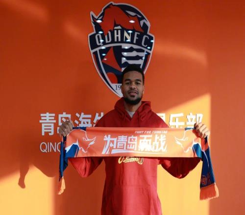 中超转会动态：保级队一口气官宣3名外援，升班马官宣归化球员