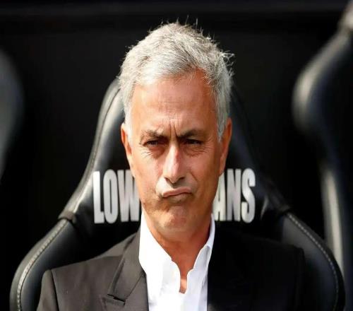 亨克兹觉得弗兰克有点像早年的穆里尼奥，罗尔费斯可考虑埃利奥特