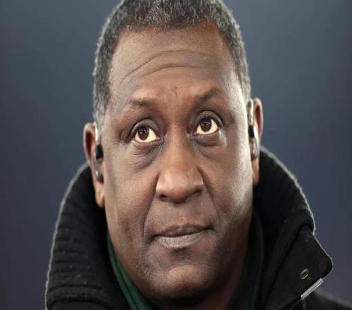 赫斯基：当今辱骂球员一定程度被默许了，我们不应容忍此行为