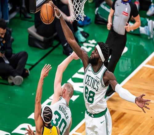 性价比也太高了！凯尔特人底薪中锋已经是全联盟最强蓝领之一了