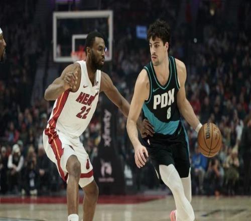 阿夫迪亚谈背伤：有点僵硬但没上次严重，原本想坚持但教练不让