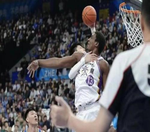 CBA许利民：赵睿、曾凡博都没有痊愈被迫复出