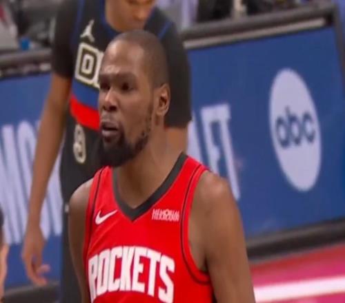 话有点糙，杜兰特与活塞球迷对喷：Youcansuckmydik