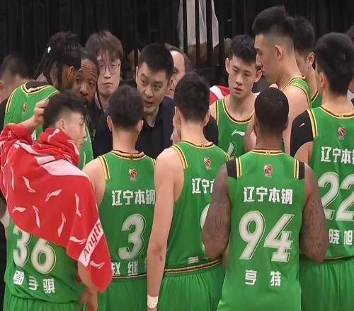 山东男篮5分险胜，辽宁男篮三连败，赵继伟12+7+6高诗岩14+5+4+5