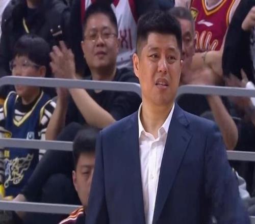 山西主帅：胜负只是一部分，既要掌控好球员还要保护他们不受伤