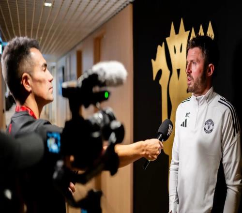 卡里克：大家对卡塞米罗充满了爱踢阿森纳是很好的挑战