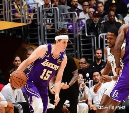 湖人官方更新伤病报告：里夫斯有望在客场复出，次轮新秀成老大难