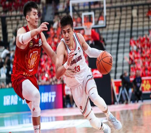 气笑郭艾伦！2米26中锋将功补过，狂砍24+14，为何杜锋不会用他