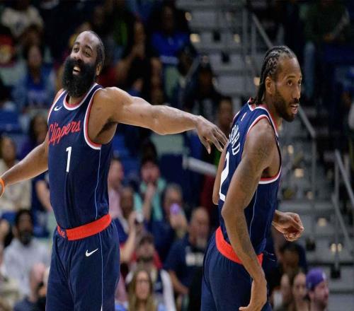 奇怪，快船队大胜湖人队后，快船队主帅泰伦卢却感到十分沮丧