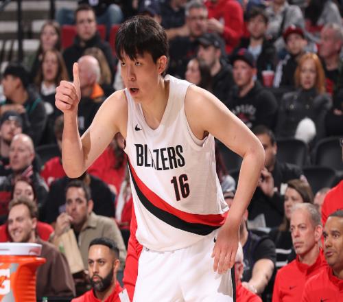 杨瀚森NBA第7场0分：复出2中0仅3篮板仍是边缘轮换球员