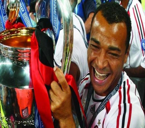 卡福：我那时罗马现在百分百拿意甲那时米兰可以拿现在欧冠