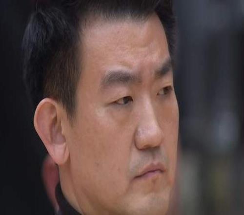 山东为何爆冷掀翻广厦邱彪王博都给出了答案，有人好像很不服气