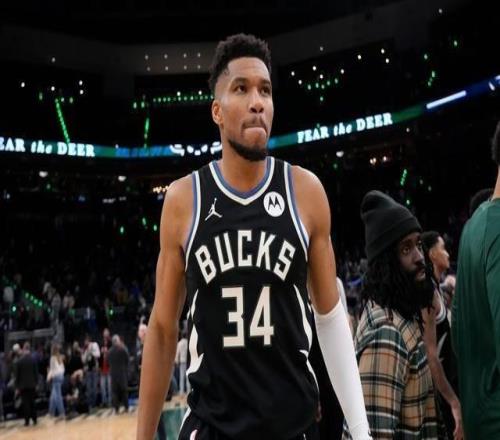 韦德：字母哥该与队友坐下来多沟通，而不是通过媒体发声批评