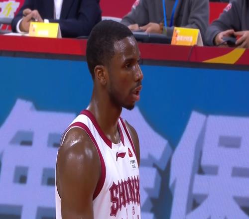 严惩迪亚洛！挑衅球迷+数钱动作篮球专家：坐等CBA公司罚单