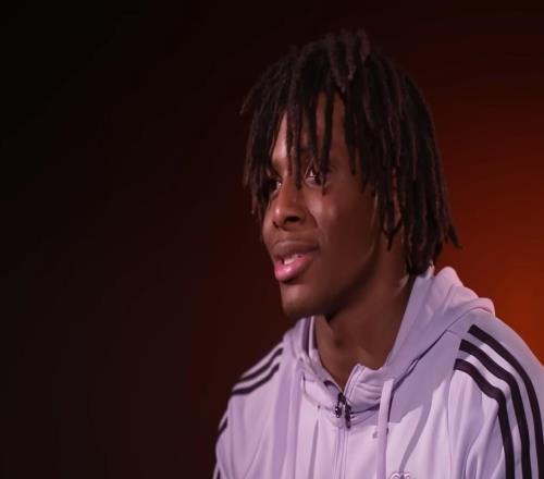 多古：我很喜欢在进攻端踢球的感觉身体对抗能力是我的优势