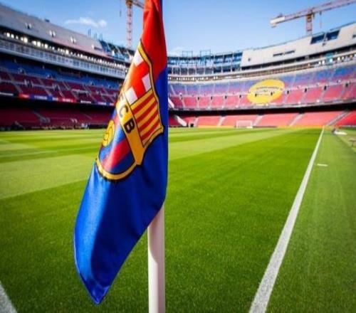 【西甲】时隔43天重返诺坎普，巴萨遣上最强三戟