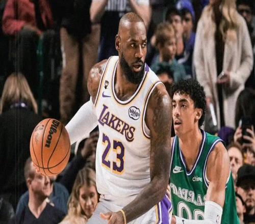 东契奇历史第一！湖人双杀独行侠，艾顿16中4，詹姆斯连创3大神迹