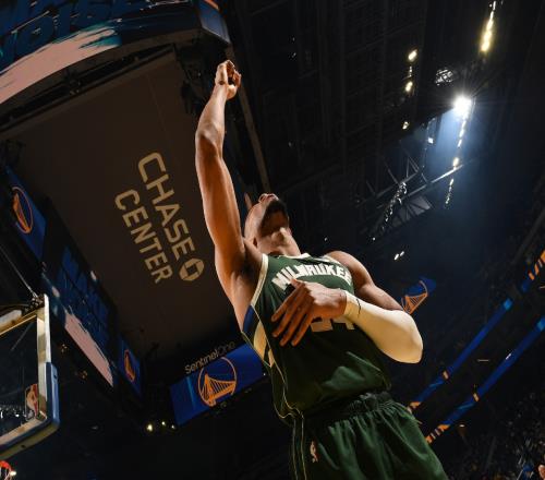 字母哥离队板上钉钉，全联盟都有意引进，勇士该全力梭哈吗