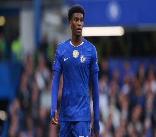 卫报：拜仁有意切尔西后卫阿昌庞，但切尔西无意出售