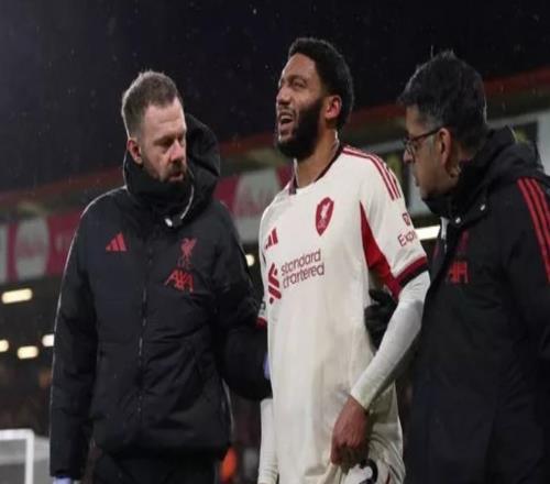 小雷：利物浦花了7分钟才换下戈麦斯，这太业余了