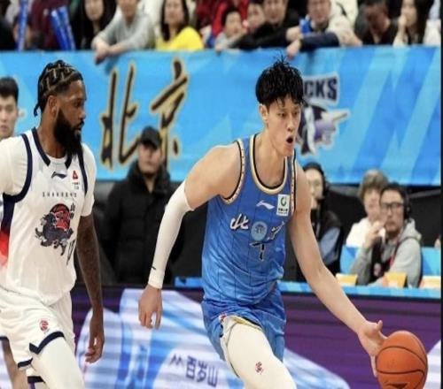 火线复出，曾凡博：今天吃了止痛药登场，想为球队多贡献一份力