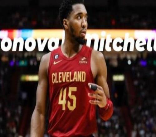 【现场】骑士联防奏效，米切尔下半场接管比赛