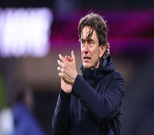 800万镑解约金吓退热刺弗兰克战平伯恩利仍留任，哈维并非首选