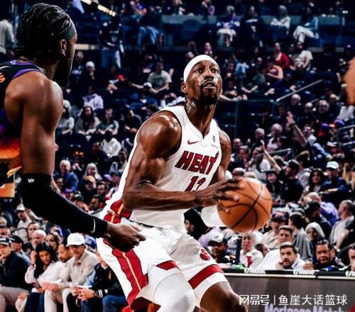 完胜！阿德巴约22+7奥尼尔7中0，火箭弃将26+5难救主，维金斯立功