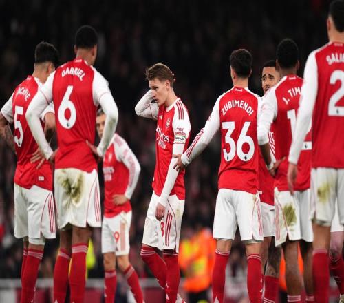 枪手曼城仅差4分，内维尔：瓜帅明天一定会给球员“打鸡血”