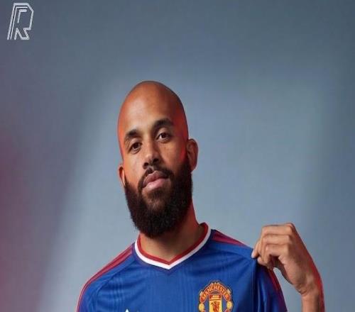 曼联新赛季客场球衣曝光：蓝色回归，致敬球队历史