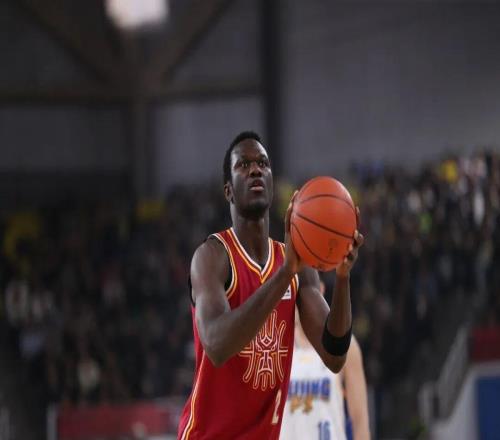 战报篮板失守山西汾酒8687不敌北京北汽