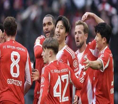 放松一下，图片报：输奥格斯堡后磁卡、比朔夫及卡尔现身夜店