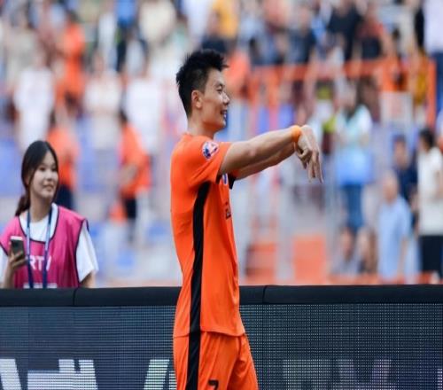 他入选葡萄牙“希望之星”计划，更被称为未来的郑智，他是谁