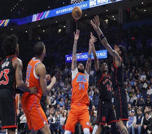 一战暴露两大弱点，亚历山大空刷近63年NBA纪录