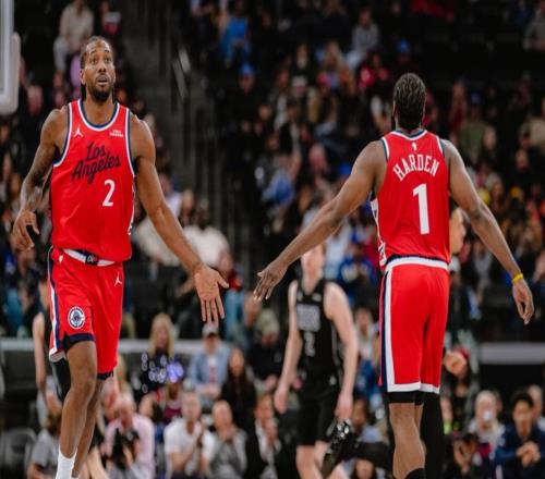 卢盛赞哈登扛起球队！快船距前六仅4.5胜场官方晒8数据力挺登哥