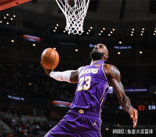 拒逆转！东契奇46+11创纪录，老詹24+5高开低走，怀特23+6队史第2