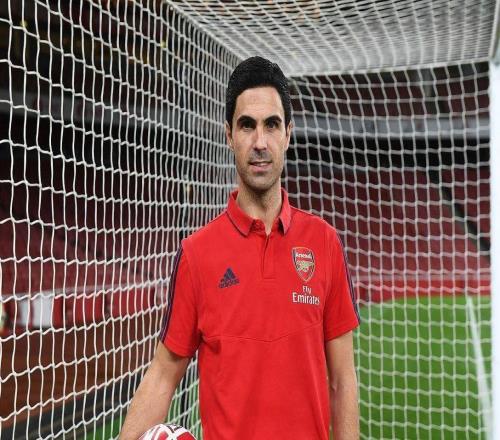 阿尔特塔是阿森纳现在的短板，他现在战术四平八稳，缺少拼搏勇气