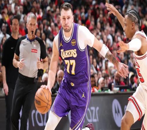 看了东契奇爆砍46+7+11，你该明白：库里有多了不起！