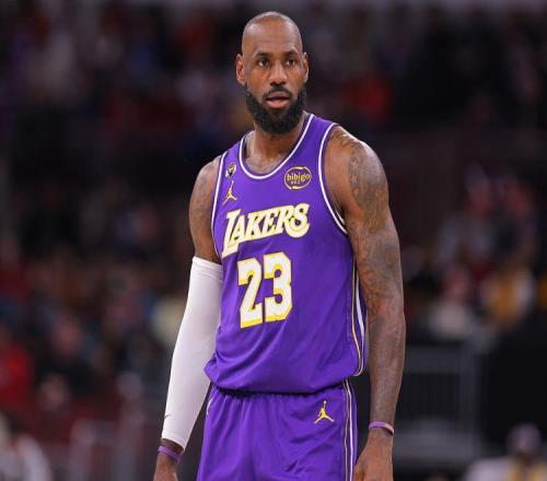 西部排名又乱了：湖人紧追火箭，快船双喜临门，4队排名互换