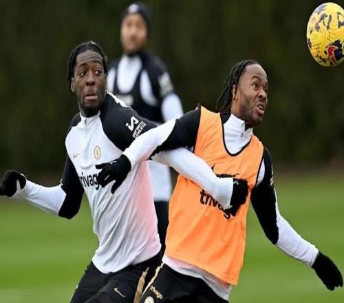 记者：周一之后斯特林将不再是蓝军球员迪萨西关窗前会离队