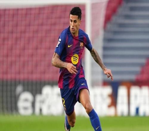 世体：一人分饰两角，坎塞洛成功盘活巴萨后防人员配置