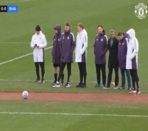 曼联连胜卡里克连夜分析比赛，不休假加班备战！拉爵直言非常满意